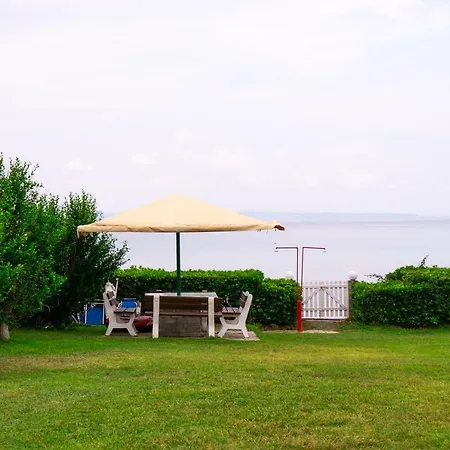 Semesterbostad Polichrono By The Sea